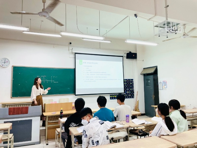 赛事赋能双成长：西安科技大学高新学院工程造价专业竞赛育人的探索与实践”